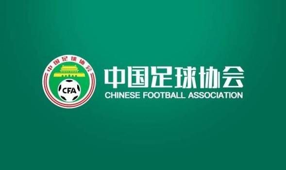 他扒开我内裤摸到流水